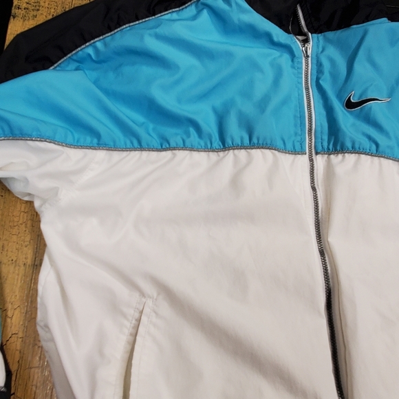 #065 Nike Small Windbreaker Jacket - Picture 8 of 17